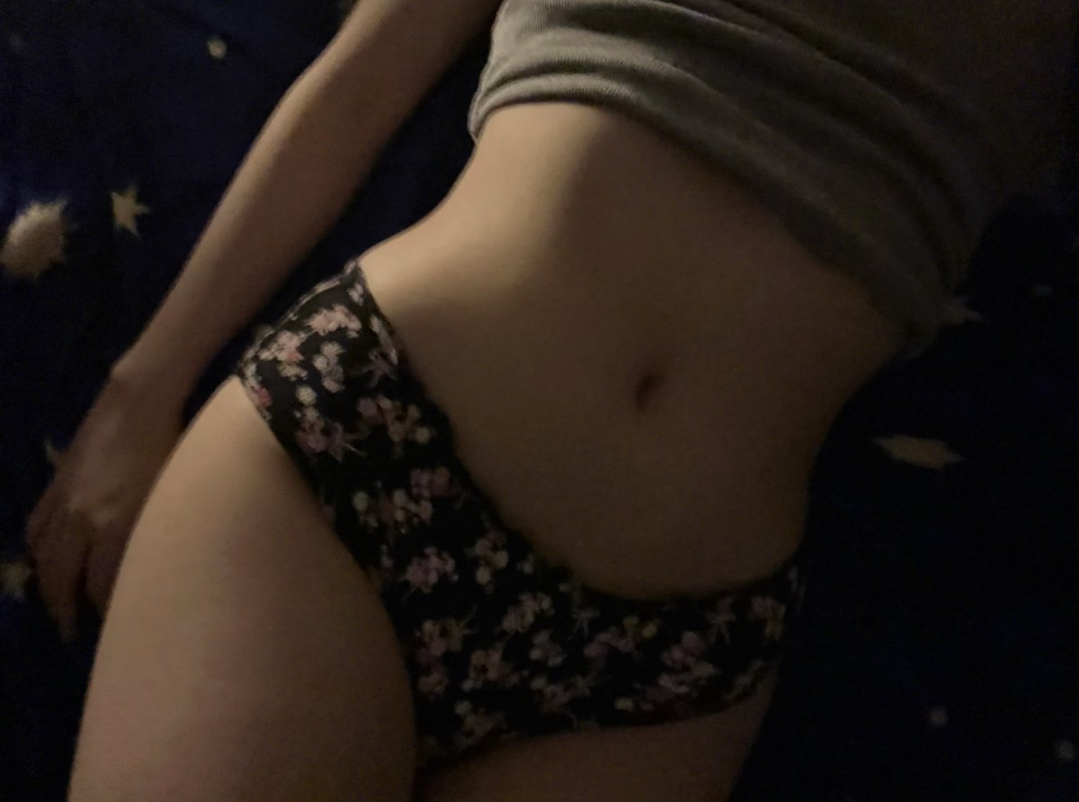 ShuChu0's tweet photo. DMs open :) https://t.co/U6shiAN0Uk
