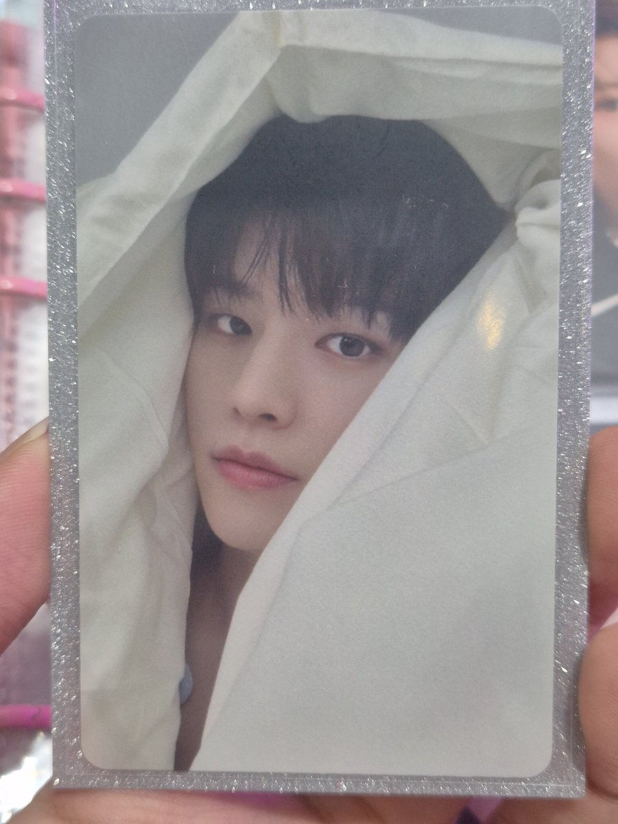 2minlurve's tweet photo. bruh guys i was just trying to swap out my pcs and i realized. BRUH IS HE NAKED. BRUHHHHHHH https://t.co/xgNJjhOcjK