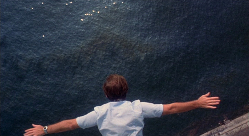 LostInFilm's tweet photo. «The theme of most of my films is loneliness. Often my characters are isolated. They're individuals looking for social ties and personal relationships that will absorb them. But most often they find little to sustain them»  

— Michelangelo Antonioni https://t.co/OfI4X2PJvl