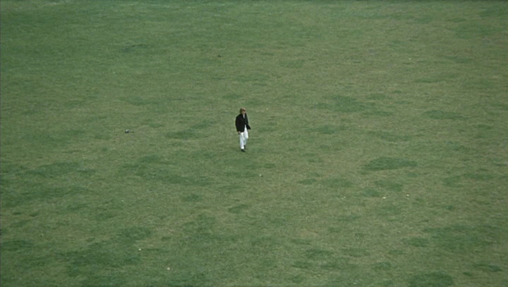 LostInFilm's tweet photo. «The theme of most of my films is loneliness. Often my characters are isolated. They're individuals looking for social ties and personal relationships that will absorb them. But most often they find little to sustain them»  

— Michelangelo Antonioni https://t.co/OfI4X2PJvl