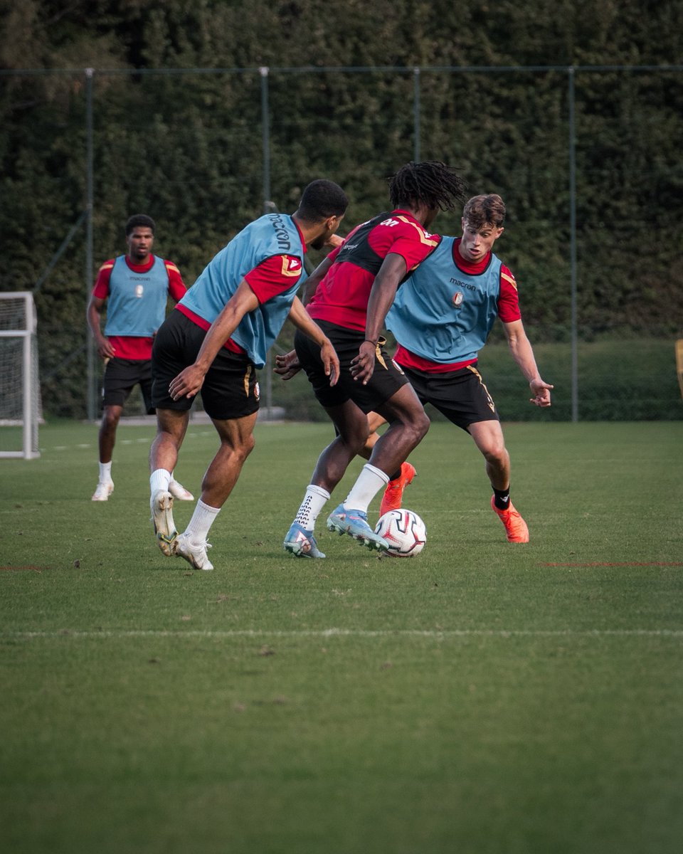 Standard_RSCL's tweet photo. Le boulot continue. 🔴⚪️ https://t.co/aZPhwtsxnZ