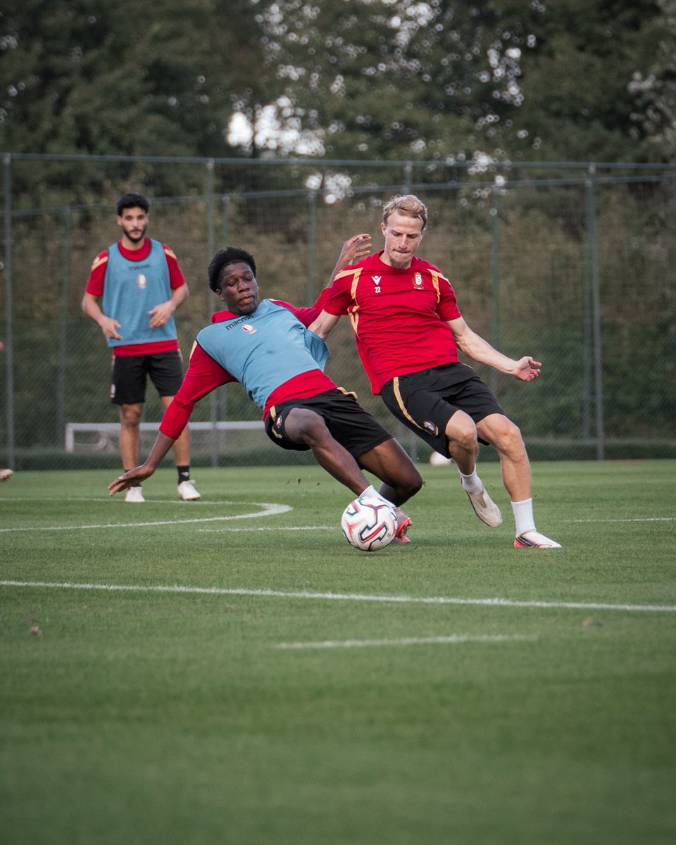 Standard_RSCL's tweet photo. Le boulot continue. 🔴⚪️ https://t.co/aZPhwtsxnZ