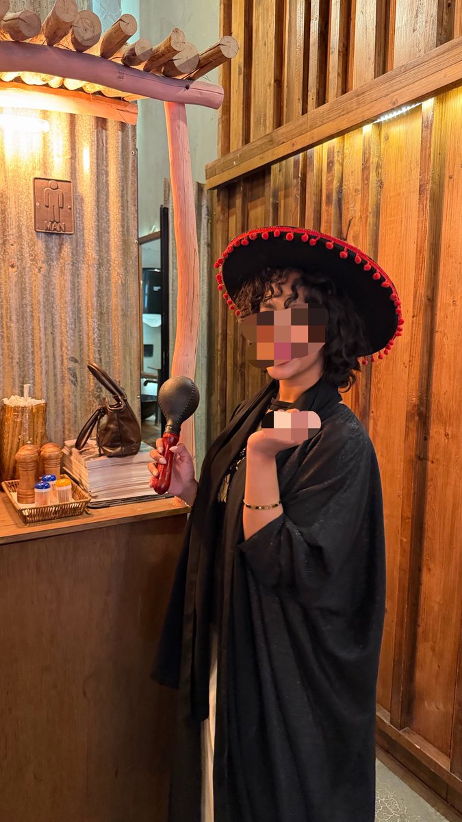 kxoliu's tweet photo. 🪇🌮 https://t.co/5AY8C0tDPc