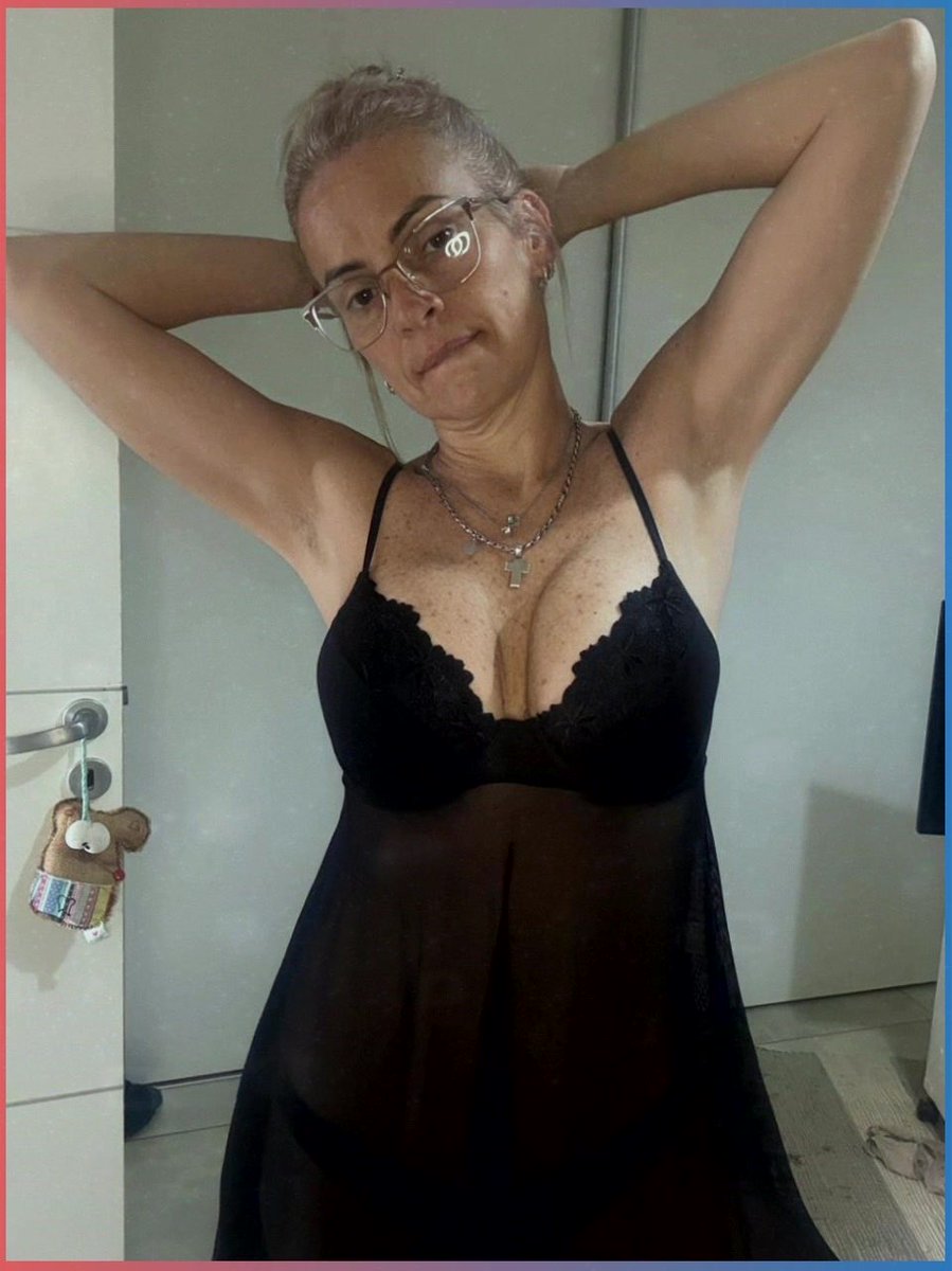 maqivisa's tweet photo. Would you let me ride or suck you? 🤭 https://t.co/XXQHXaAwKg