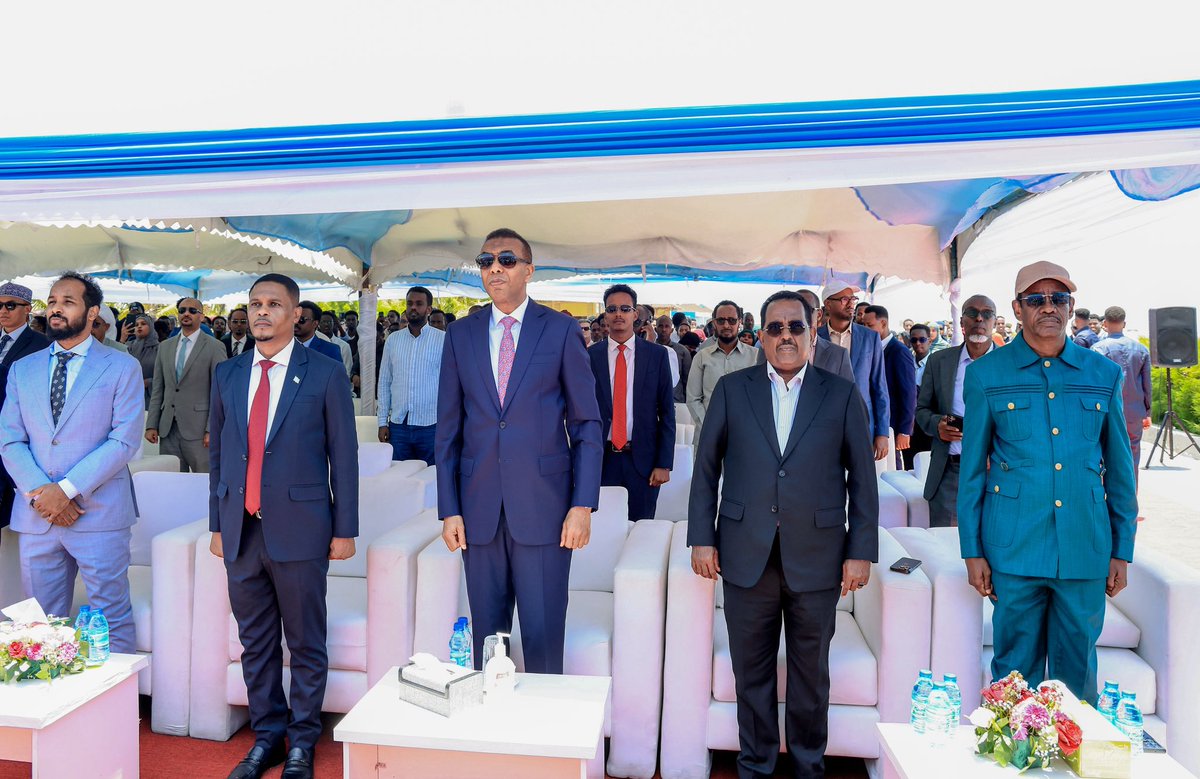 MoIFARSomalia's tweet photo. Organised by the Ministry of Information, Culture and Tourism in celebration of World Tourism Day, the Expo brings together government institutions, ambassadors and diplomatic representatives, the private sector and tourism stakeholders to showcase Somalia’s tourism potential, rich cultural heritage and arts, while highlighting opportunities for the growth and development of the country’s tourism sector.