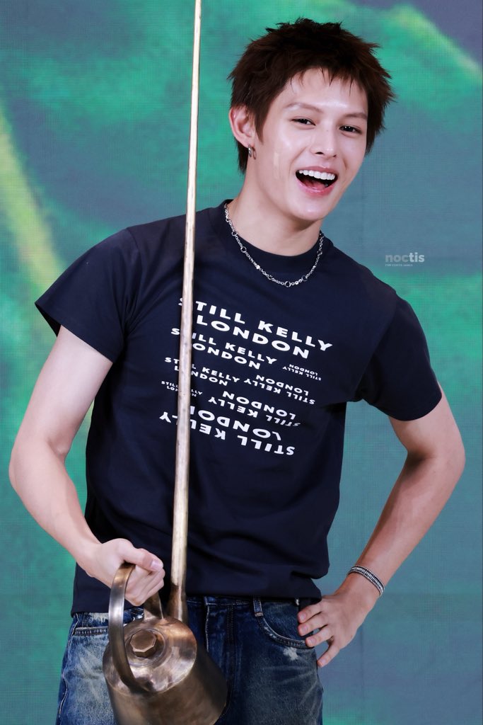 noctisj_s's tweet photo. 260416 😸

#JAMES #제임스 #CORTIS #코르티스 https://t.co/la6a7fEkD6