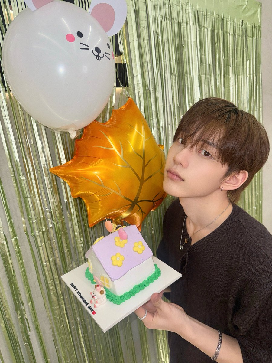 closeyoureyes_7's tweet photo. [📸] 
CLOSE UP
260929 🐹 HAPPY KYOUNGBAE DAY 🐹

#CLOSEYOUREYES #클로즈유어아이즈
#CYE #클유아 #서경배
#기쁘다_걍배_탄생일이다 https://t.co/BtNOwWJb40