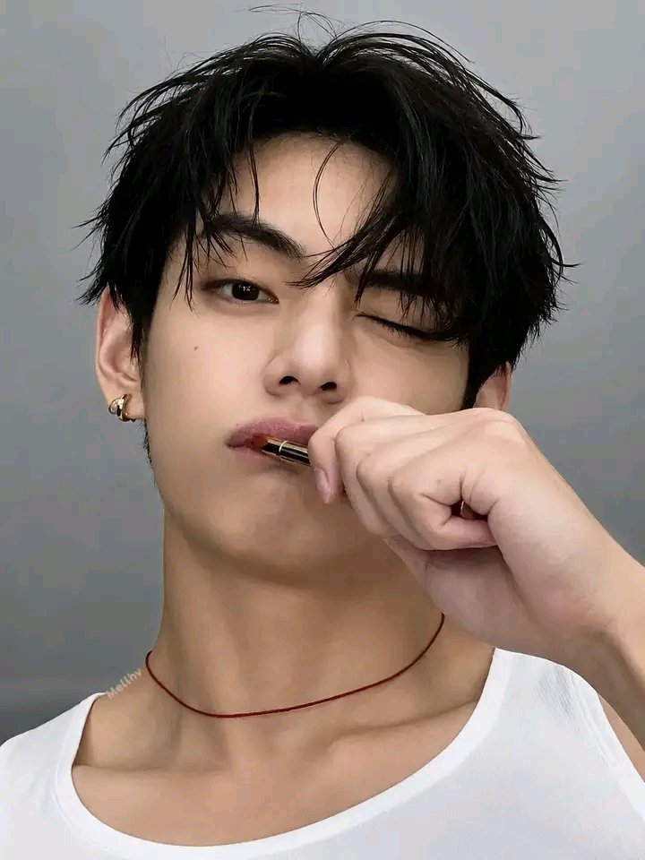 slayobear's tweet photo. Envidia de que o qué? Las fans del cerdo viven en wattpad o en otra realidad o les falla el cerebro y son retrasadas una de 3, porque nadie puede tomar tu opinión en serio. https://t.co/05wrFn5vbD