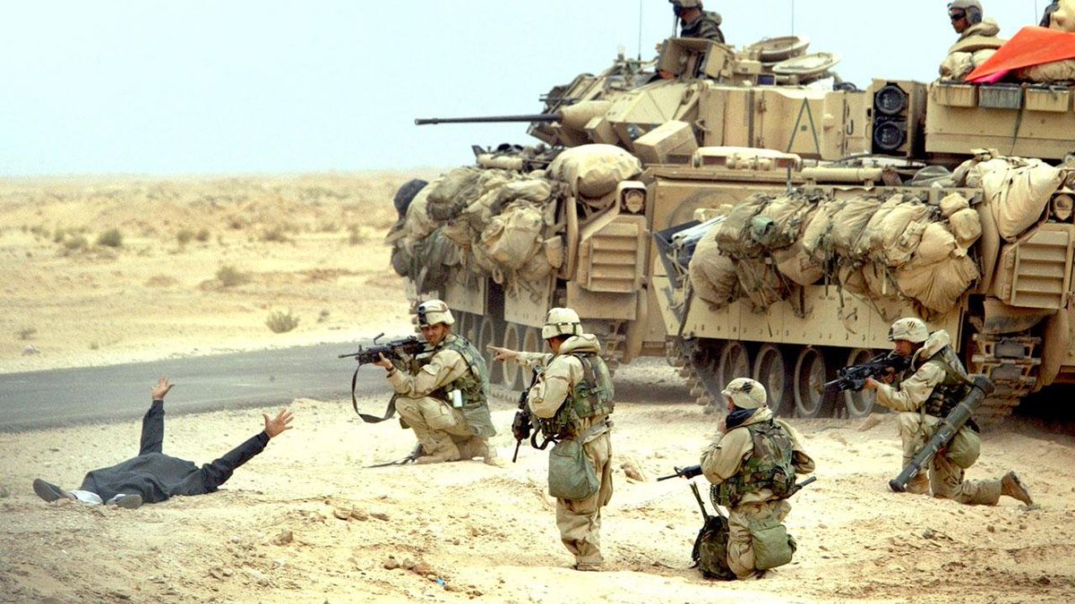 _tevhidgundemi's tweet photo. Büyük Şeytan ABD, Irak’tan çekiliyor!

🔻 Kimyasal silah bulunduğu yalanını gerekçe göstererek 20 Mart 2003 yılında Irak’ı işgal eden ABD, “demokrasi ve özgürlük getireceğiz” söylemiyle girdiği ülkede; işgal, işkence, tecavüz, yıkım ve katliamlarla anılan bir dönem bıraktı. ABD öncülüğündeki işgal ve sonrasında yaşanan çatışmalar yüz binlerce insanın hayatına mal oldu.

🔻 Aradan geçen 23 yılın ardından ABD’nin Irak’taki son askeri üslerinden çekilmesinin 30 Eylül’e kadar tamamlanması planlanıyor. Böylece ABD’nin Irak’taki 2003’te başlayan askeri varlığı sona erecek.

🔻 Büyük şeytan ABD’nin Irak işgali; ölüm, yıkım, tecavüz ve büyük acılarla anılan kanlı bir dönem olarak tarihe geçti.