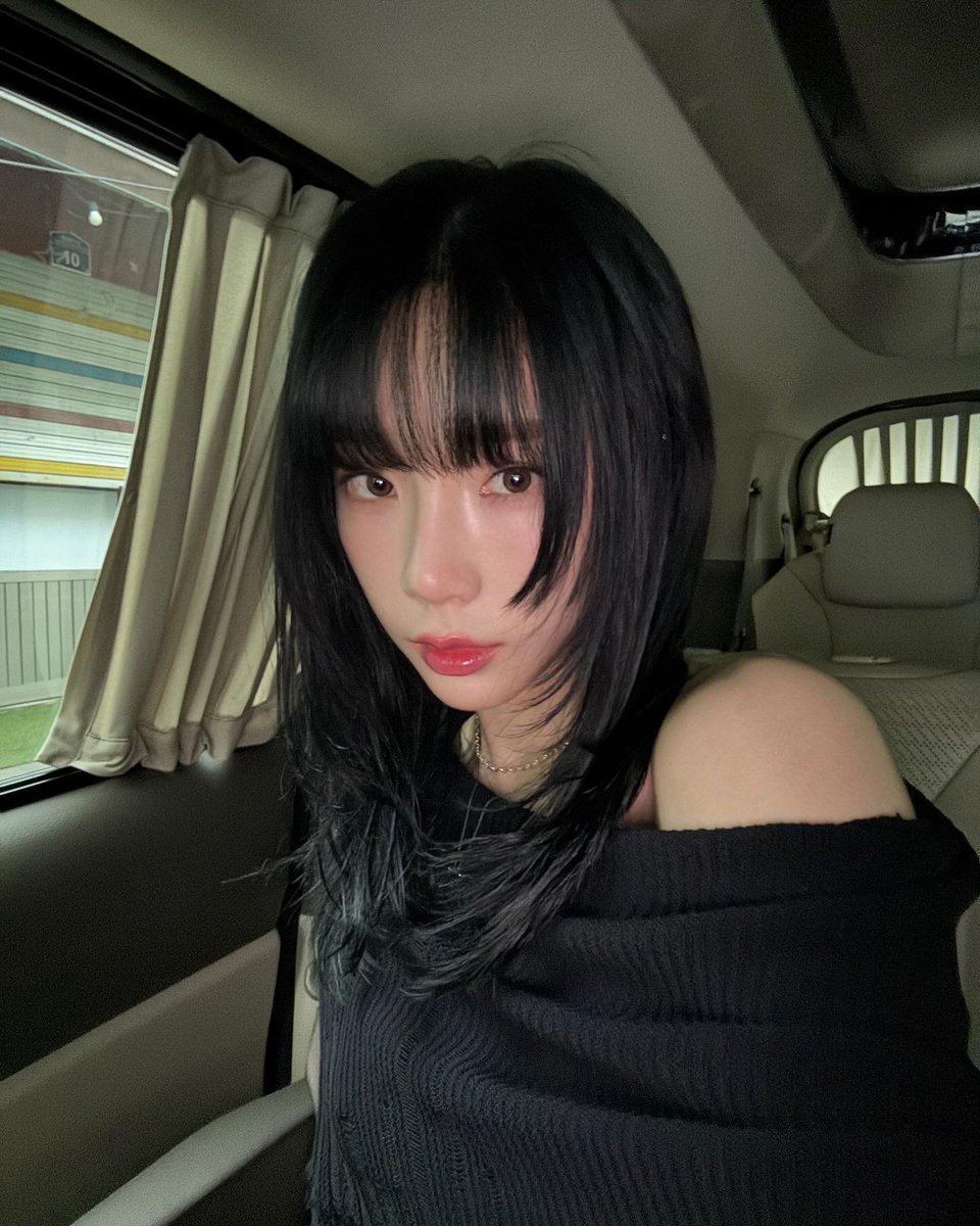 belovedTY39's tweet photo. 24년 3월에 태연언니 헤어샵 바꾸고 존ㄴㄴㄴㄴㄴ나레전드 킹름다웠던 거 아시는 분 https://t.co/TeDjMVTmMs