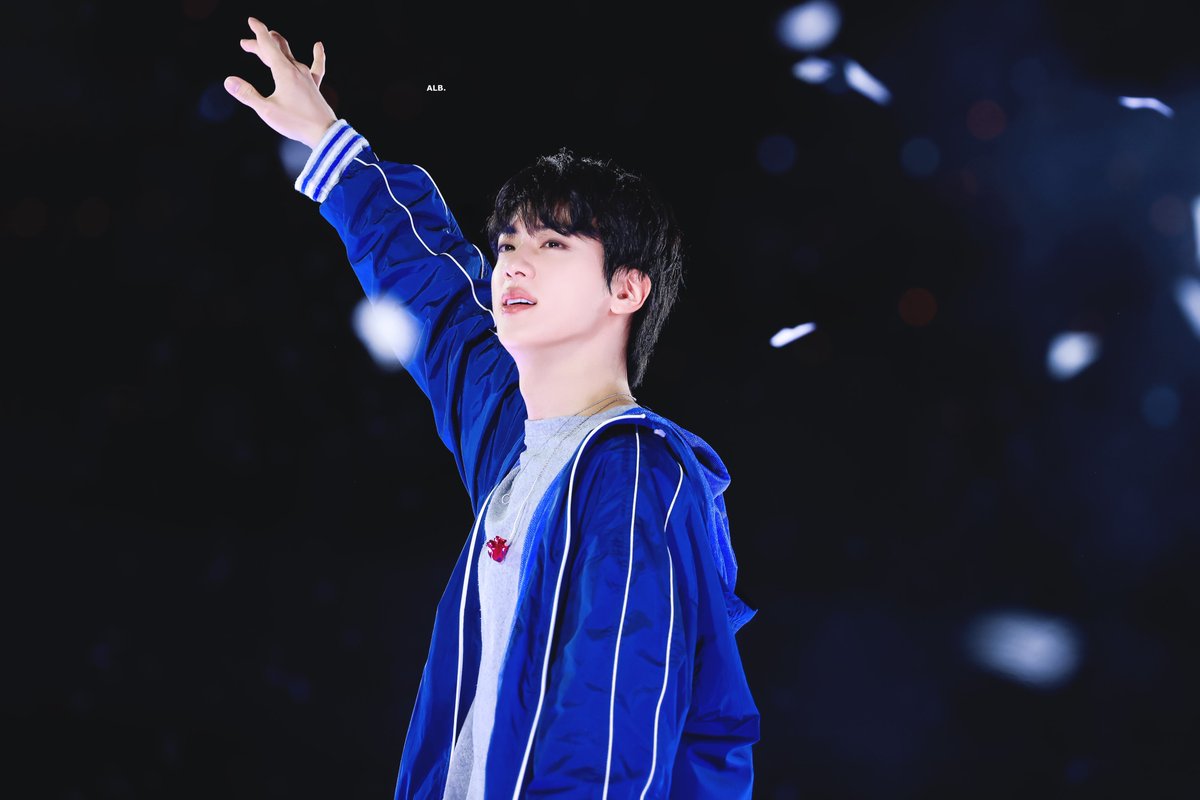 ALittleBraver92's tweet photo. JIN’S LOVE QUEST  
_

Jin photo exhibition presented by Alittlebraver92

🏠地点： Pinway 8號倉庫 高雄市鹽埕區瀨南街8號

📅时间： 2026.11.20 10:00-19:00 
             2026.11.21 10:00-19:00 
             2026.11.22 10:00-2:30 

⌚️開票時間： 2026.09.30 20:00 pm 

台灣的朋友們，大家好 💜 這次我們將在高雄演唱會期間，為大家帶來今年的 LOVE QUEST 展覽。

之所以將這次展覽命名為 「LOVE QUEST」，是因為希望大家來到這裡，不只是欣賞照片，也能成為這場 Quest 的參與者。

在展覽中，你們會遇見不同的 Quest，也會有一些需要親自完成的小任務。希望大家可以在尋找、發現與完成任務的過程中，和碩珍一起開啟一段屬於自己的小小旅程，也為自己留下只屬於你的特別回憶。💜

為方便大家可以有足夠的時間安排自己的行程，所以我會先將報名表更新在這裡，讓大家提前確認。

報名表將於明天晚上 8:00 PM 更新好匯款帳戶之後開放填寫。 在此之前，大家可以先看看表格內容，慢慢安排自己的時間，不需要急著填寫喔！

🔗：https://t.co/4M8Vlmm6IK?

負責人IG/ X帳號： @OurBabyJin92 有問題可以在IG詢問她或者我 

謝謝大家