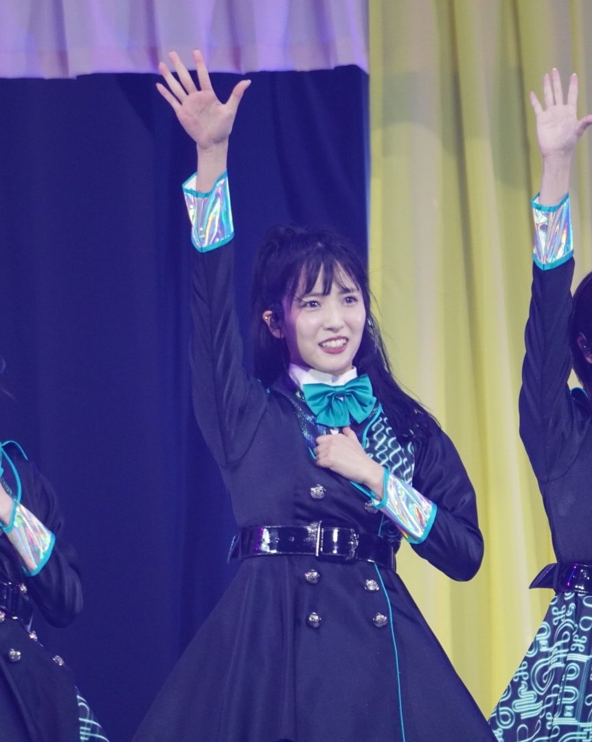 s_pan__'s tweet photo. この髪型でこの衣装のスタイリング好きすぎてる
何度も見てる🙈 
#下尾みう 
#AKB48
#AKBサンコンコン https://t.co/Gv2n3z7TnT