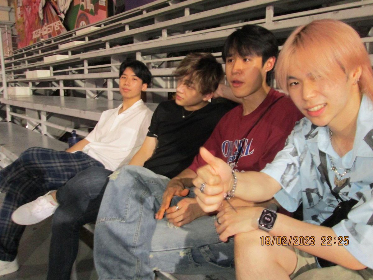 qearpitahc's tweet photo. สมัยพ่อหนุ่ม ๆ อะนะ https://t.co/hH7NhdiZLl