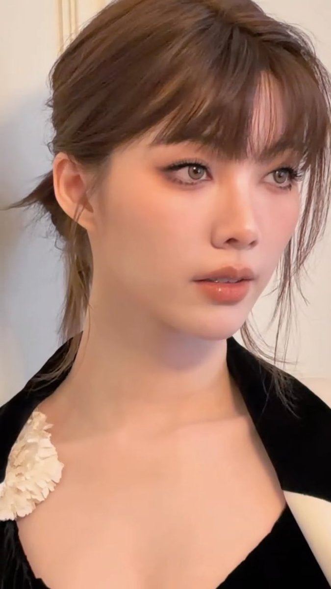 Annbewer's tweet photo. ทุกคน Orm Kornnaphat สวยมากกกกก

LINGORM BA DIOR AT PFW
#DiorSummer27xLingOrm
#OrmKornnaphat  
#LingOrm #Dior #DiorSummer27 #PFW https://t.co/cpx3YGfSnz