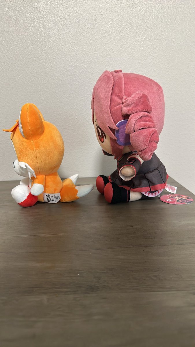 PlushTails's tweet photo. Am I doing it right? https://t.co/3xr3UlaIoW