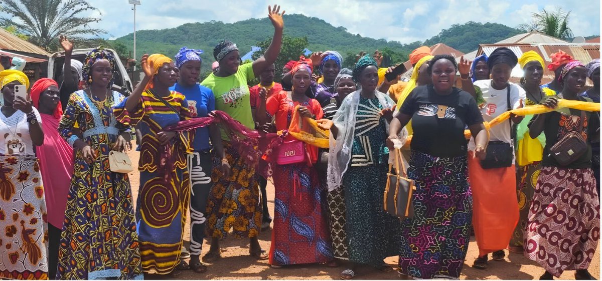 unwomenafrica's tweet photo. Safety starts with a door that's open.

🇸🇱 In Sierra Leone, communities are creating Safe Spaces where women and girls can find support, protection and opportunities to rebuild.

🏡 Community-owned. Community-led. Built to last.

https://t.co/a8EkPXIN2k

#ForAllWomenAndGirls https://t.co/UtAAiQrMN0