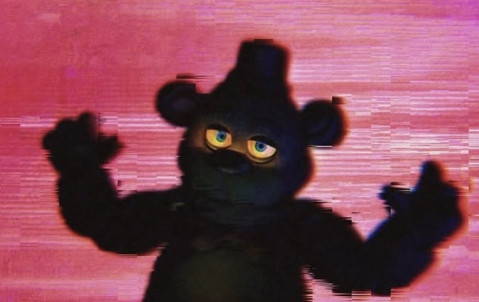 thetoreadorbear's tweet photo. me when somebody asks me how big the fortnite x fnaf collab is https://t.co/f4UCZ9k5iV