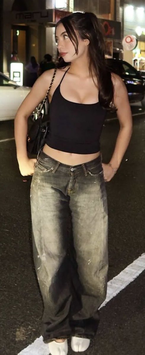 Sakur4Fan's tweet photo. Black tops🖤 🌸🫶 https://t.co/fQDUE3HIsH