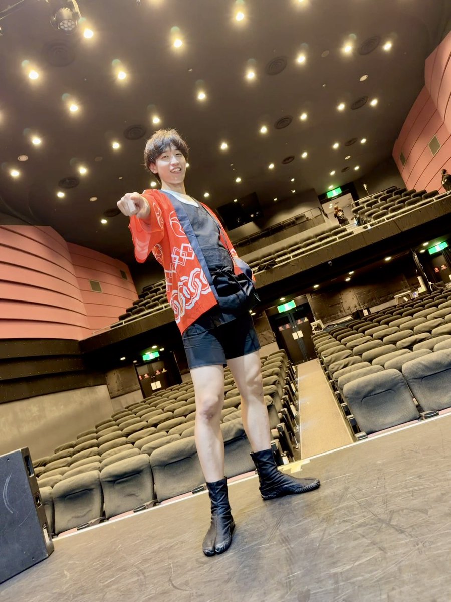 mumumu_mumumu07's tweet photo. THE超BOYS バトライブ⚔️🌈
in SHIBUYA PLEASURE PLEASURE

超民覚醒最高でした😭❤️‍🔥

今日集まってくれた超民。
画面の向こうから一緒に戦ってくれた超民。
みんなの声が、熱気が、僕たちを強くしてくれました！

たくさんリハーサルや制作、作り物があって苦労したけど、その苦労が吹き飛ぶくらい最高の時間でした🤩

次は11/23、新宿ReNY
また一緒に戦おうね👊

今日は本当にありがとう😊
バイバイ👋🏻