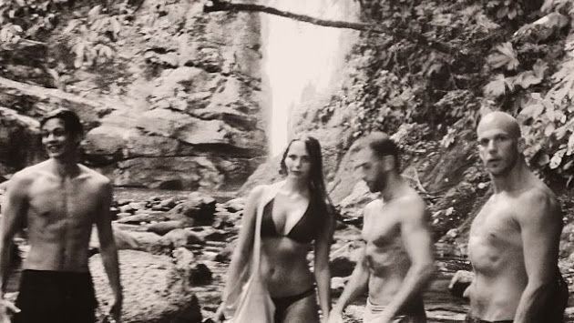 ericdravenscrow's tweet photo. Why do the Skarsgård family photos look like they were taken during World War II 🤣 https://t.co/ZhzGQEvAcx