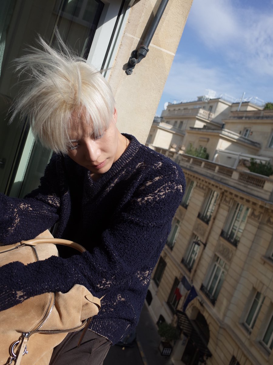 kin_718's tweet photo. xoalsox IG 
☁️🪽🤍
#태민 #TAEMIN
#TAEMINxMaisonMargiela
#TAEMINxMaisonMargielaSS27 https://t.co/2kLWEZIWfV