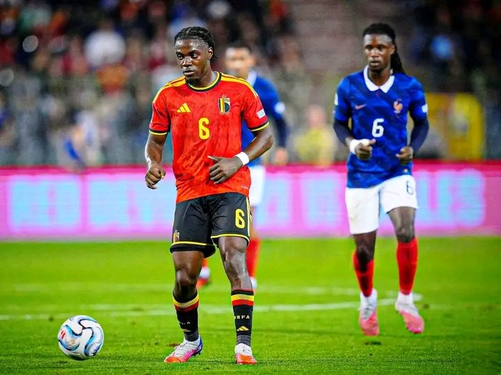 Chelsea_Queenn's tweet photo. 🚨 CHELSEA FANS, WE NEED TO TALK ABOUT ROMEO LAVIA.

After the injury problems he’s had, seeing Lavia forced off late for Belgium immediately had every Chelsea fan worried.

But he has since provided a positive fitness update. 💙 If Lavia can finally stay fit for a full season…

How important can he become to Chelsea? 👀