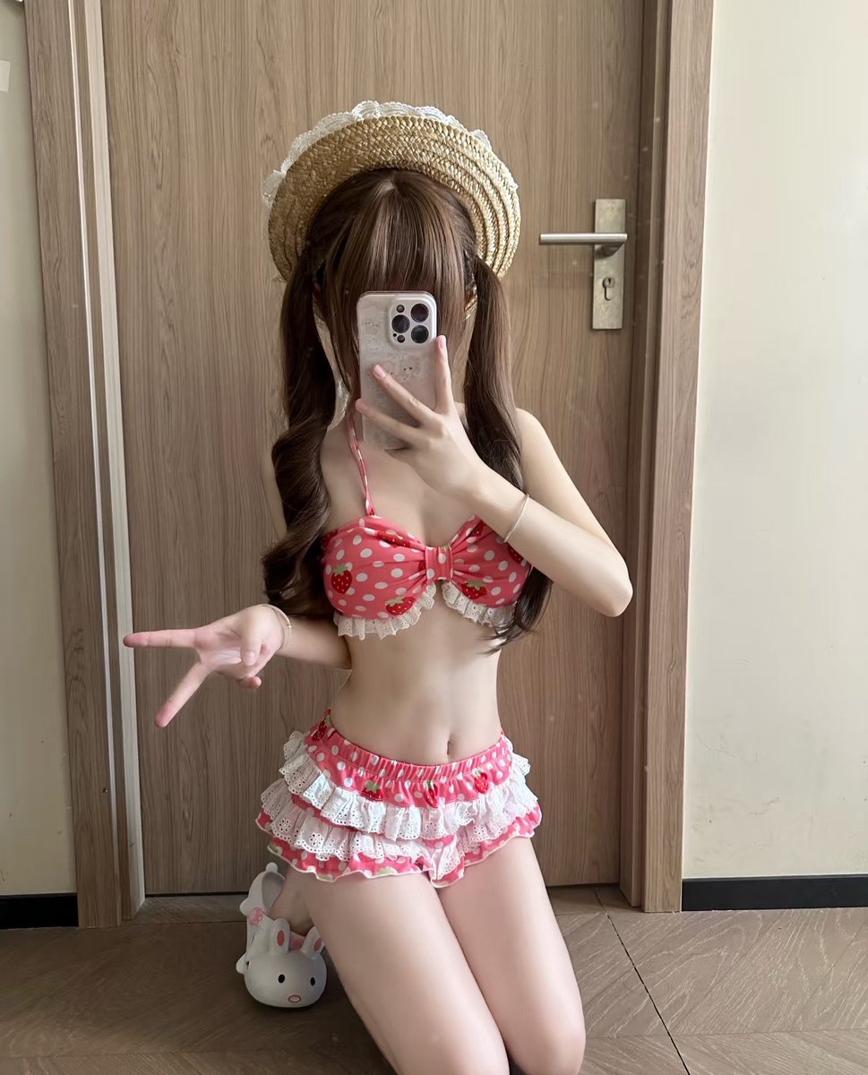 jenna20ys7's tweet photo. 新鲜出炉

有人要来锐评我的福吗？

1：看福    2：看🐻

Luo照  实况！！,看了别说黑就行…… https://t.co/mDrMOh08oK