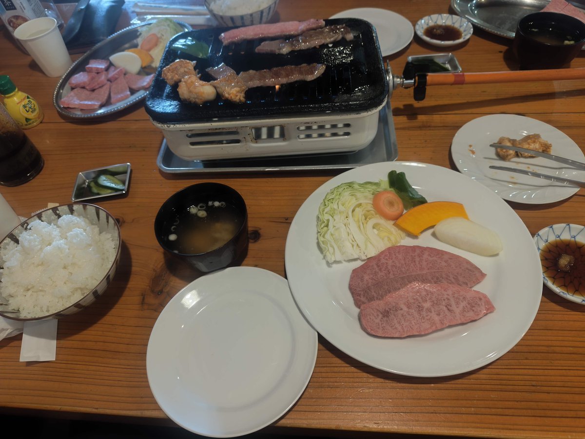shou0001's tweet photo. 肉の日ーーーー
この形の無煙ロースター、家に欲しいよね https://t.co/cz4Vf7eeMG