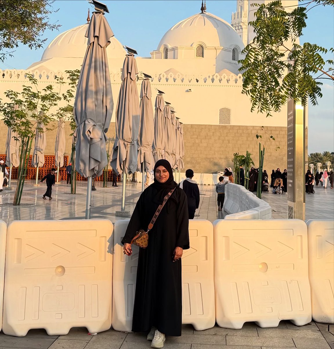 LeilaniHallock's tweet photo. Masjid Quba, where one prayer carries the reward of an Umrah. Glory be to Allah! https://t.co/d4i4aJk6FE
