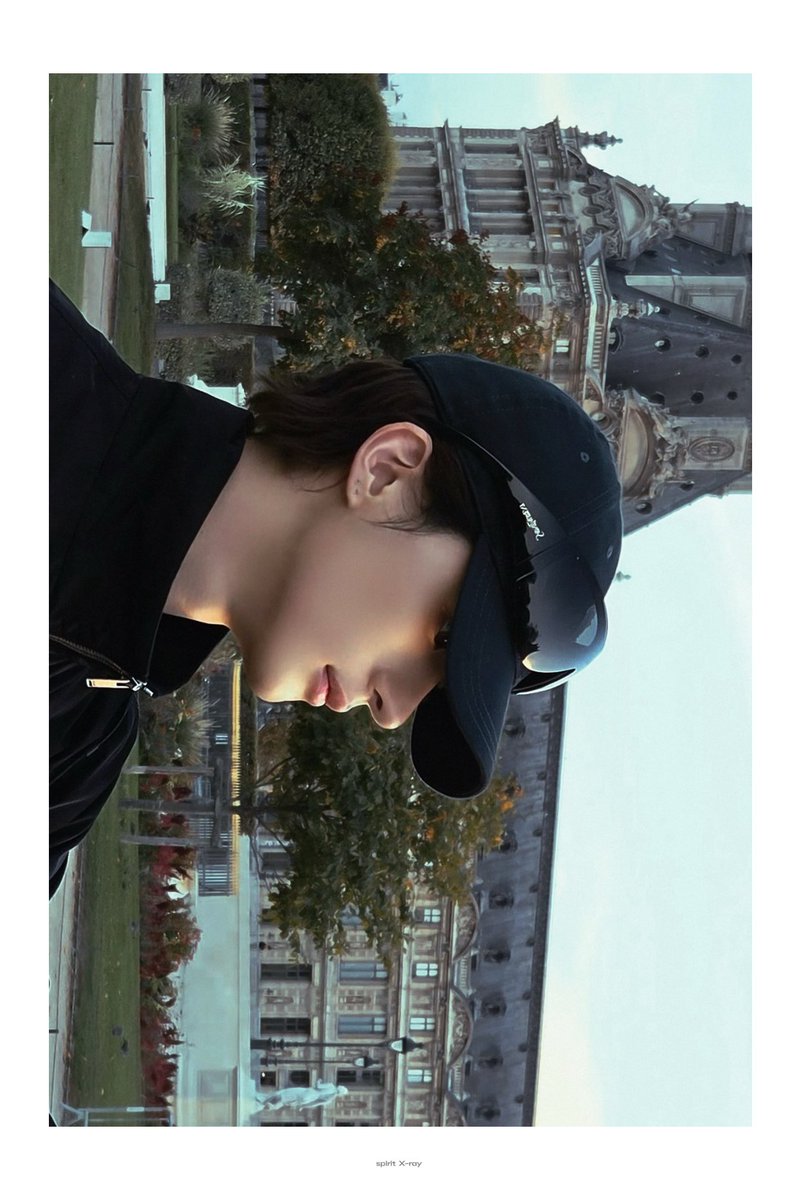 a_virtualworld's tweet photo. "Au revoir , Paris". https://t.co/FRJVotG2sT