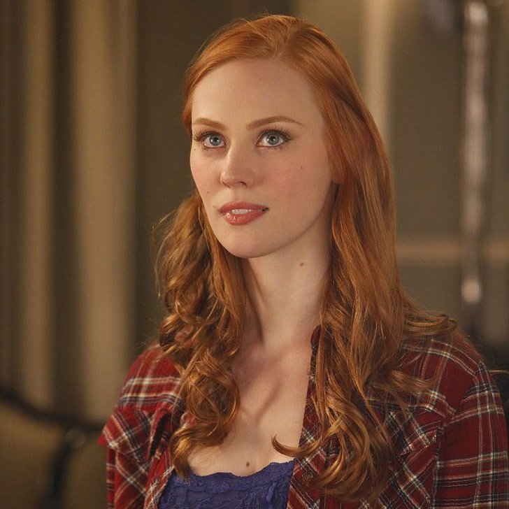 Wokenessisevil's tweet photo. Imagine being so dumb you don't understand that people talk about Faye and how ugly she is compared to Deborah Ann Woll. https://t.co/yzvLnJ2W5S