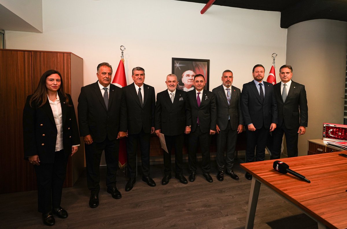 Besiktas's tweet photo. Başkanımız Serdal Adalı’nın Yönetim Kurulu Aday Listesi Belli Oldu

🔗 https://t.co/2nIrIEXIau https://t.co/4HoFTXNLBI