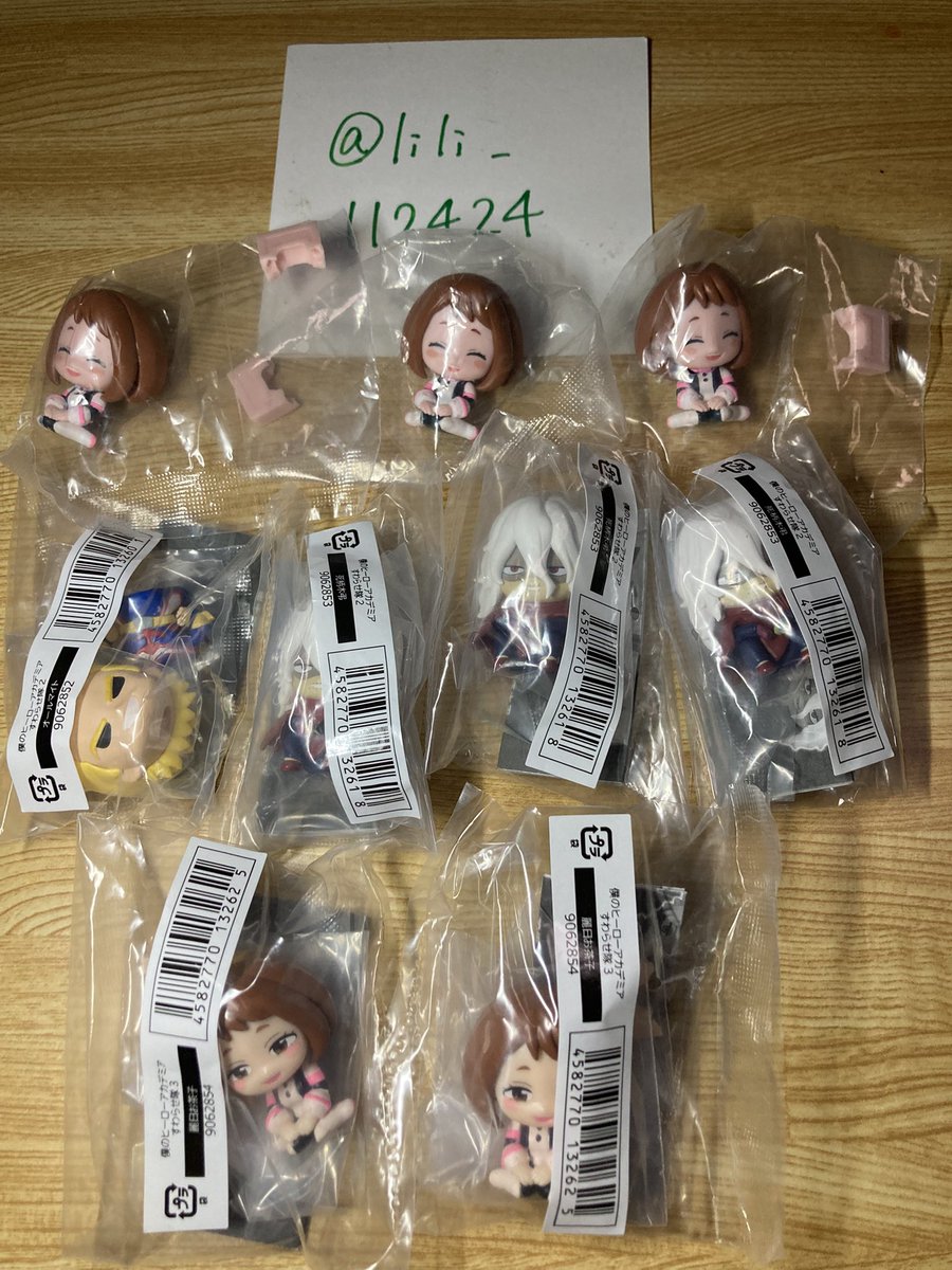 lili_112424's tweet photo. ヒロアカ すわらせ隊 2・3 交換 譲渡
僕のヒーローアカデミア

譲 オールマイト1 死柄木3 麗日5(1弾 3・3弾 2)

求 緑谷 爆豪 轟 荼毘 トガ(異種可)/定価+送料

平日18:15-新宿手渡し/都合が合えば都内手渡し/郵送
条件の合う方リプにてお声がけください！
よろしくお願いいたします🙏 https://t.co/SgjpemRbn9