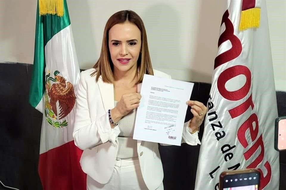 galvanochoa's tweet photo. 🔴 Twiteratti
¿Con qué cara le pides a un fundador o fundadora de Morena en #NL su voto de confianza? ¿Cómo le pides a la base morenista salir a pedir el apoyo @claraluzflores? Los desmoralizas, los derrumbas, los encaminas a una ruta complicada, los desarmas ante los opositores.

Martín González @MartinGonzama

✒️ https://t.co/dehKaMKqPA