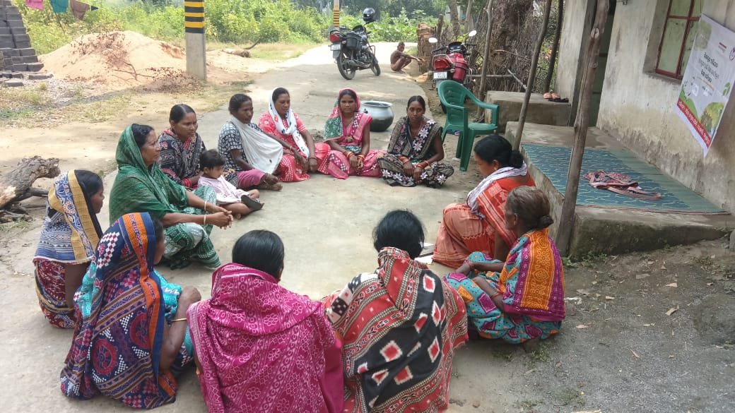 MJSSSambalpur's tweet photo. ସମ୍ବଲପୁର ଜିଲ୍ଲା ରେଙ୍ଗାଲି ବ୍ଲକ ଝାଙ୍କରପାଲି ଗ୍ରାମ ପଞ୍ଚାୟତର ରୁନିମହୁଲ ଗ୍ରାମରେ ଶିକ୍ଷା ଚୌପାଲ ଅନୁଷ୍ଠିତ ହୋଇଥିଲା।ଏହି ବୈଠକରେ ଶିକ୍ଷା ଓ ବାଲ୍ୟବିବାହ ଉପରେ ଆଲୋଚନା ହୋଇଥିଲା |
@MSMO40845837
#Shiksha_Chaupal #RightToEducation
#EducationForAll
#ChildLabour
#ChildMarriage #CommunityLedDevelopment https://t.co/1Jsmx1vUO3