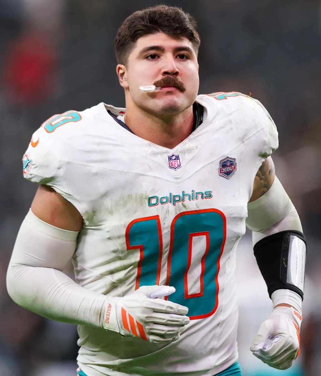 KalshiSports's tweet photo. Week 4 NFL DROY Rankings, via Kalshi:  

1. Jacob Rodriguez (33%)
2. David Bailey (18%)
3. Sonny Styles (12%)
4. Caleb Downs (10%)
5. Arvell Reese (9%)
6. Hezekiah Masses (6%)
7. Mansoor Delane (6%)
8. Dillon Thieneman (4%)
9. Anthony Hill Jr (3%)
10. Gabe Jacas (3%) https://t.co/s36uSQEma4