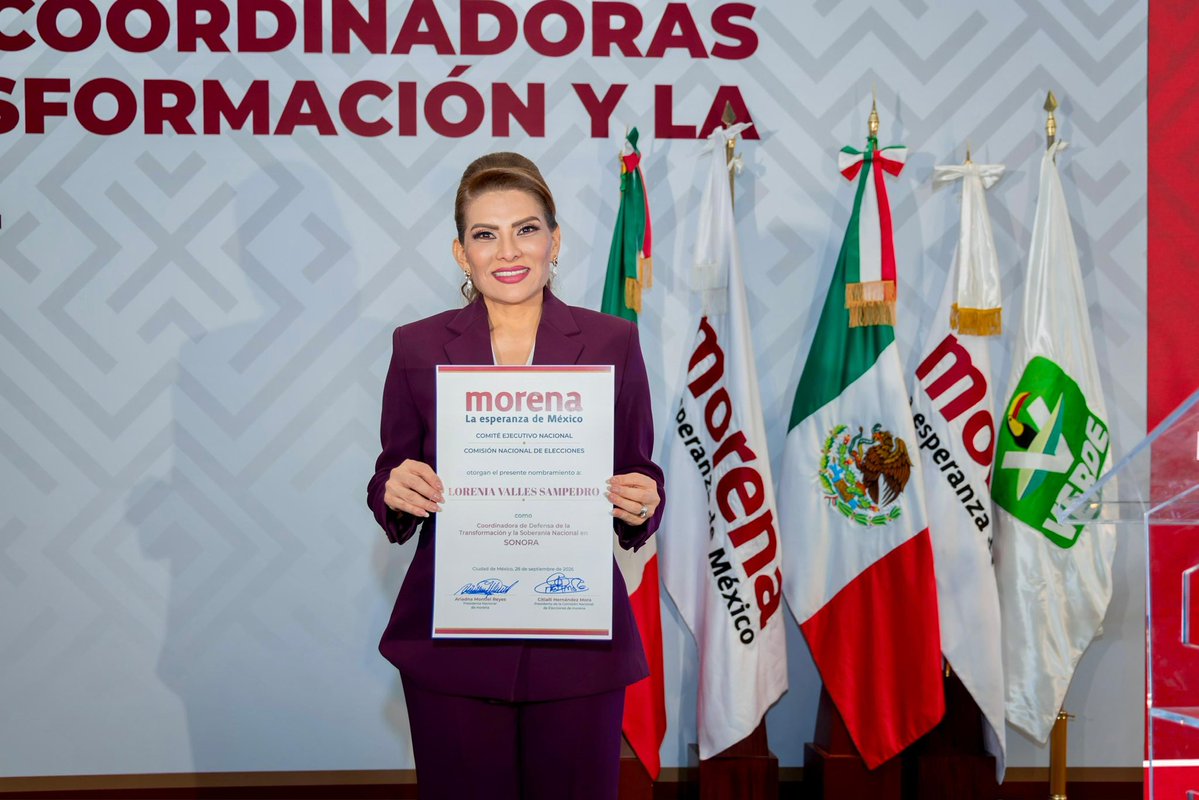 LoreniaValles_'s tweet photo. Asumo la Coordinación de los Comités de la Defensa de la Transformación y la Soberanía Nacional en Sonora con la responsabilidad de seguir recorriendo el estado juntas y juntos, casa por casa, plaza por plaza, municipio por municipio.

Asumo esta coordinación con el compromiso de continuar, en unidad, con el legado de la Cuarta Transformación en Sonora: del presidente @lopezobrador_, de la presidenta @Claudiashein y del gobernador @AlfonsoDurazo.

Mi reconocimiento y respeto a mis compañeras y compañeros de lucha @JavierLamarque_, @CelidaLopezc, @DelValleColosio, @MaDoloresRio y @FroylanGamezG, quienes han contribuido a que la Cuarta Transformación esté en el corazón de las y los sonorenses.

Desde luego, reconozco a la presidenta de @PartidoMorenaMx, @A_MontielR, y a la presidenta de la Comisión Nacional de Elecciones, @CitlaHM, por conducir este proceso interno con liderazgo y altura de miras.

Así como al @partidoverdemex, por ser parte de nuestro movimiento de transformación social.
