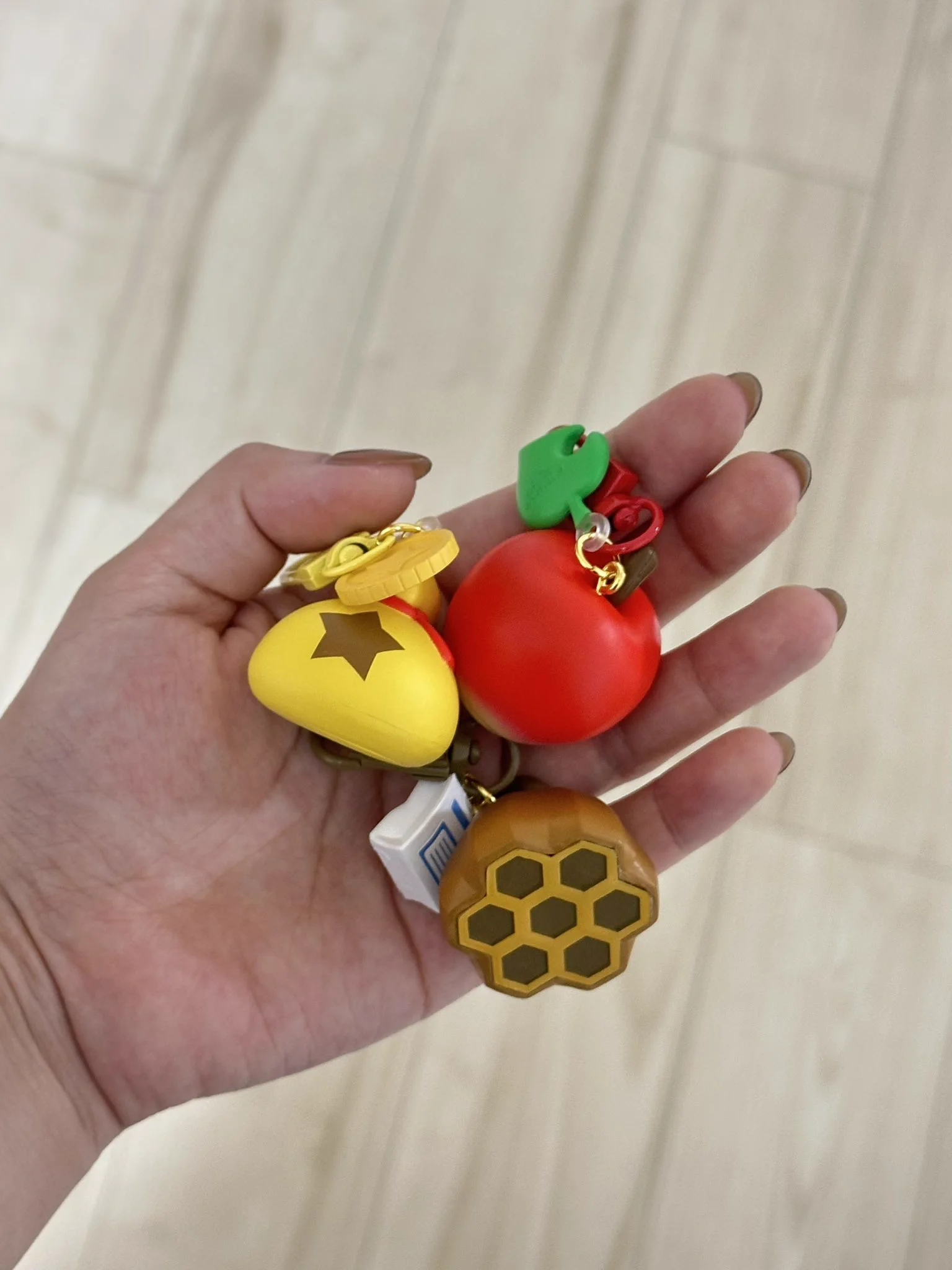 どうぶつの森フルーツキーホルダーコレクション、一般販売スタート