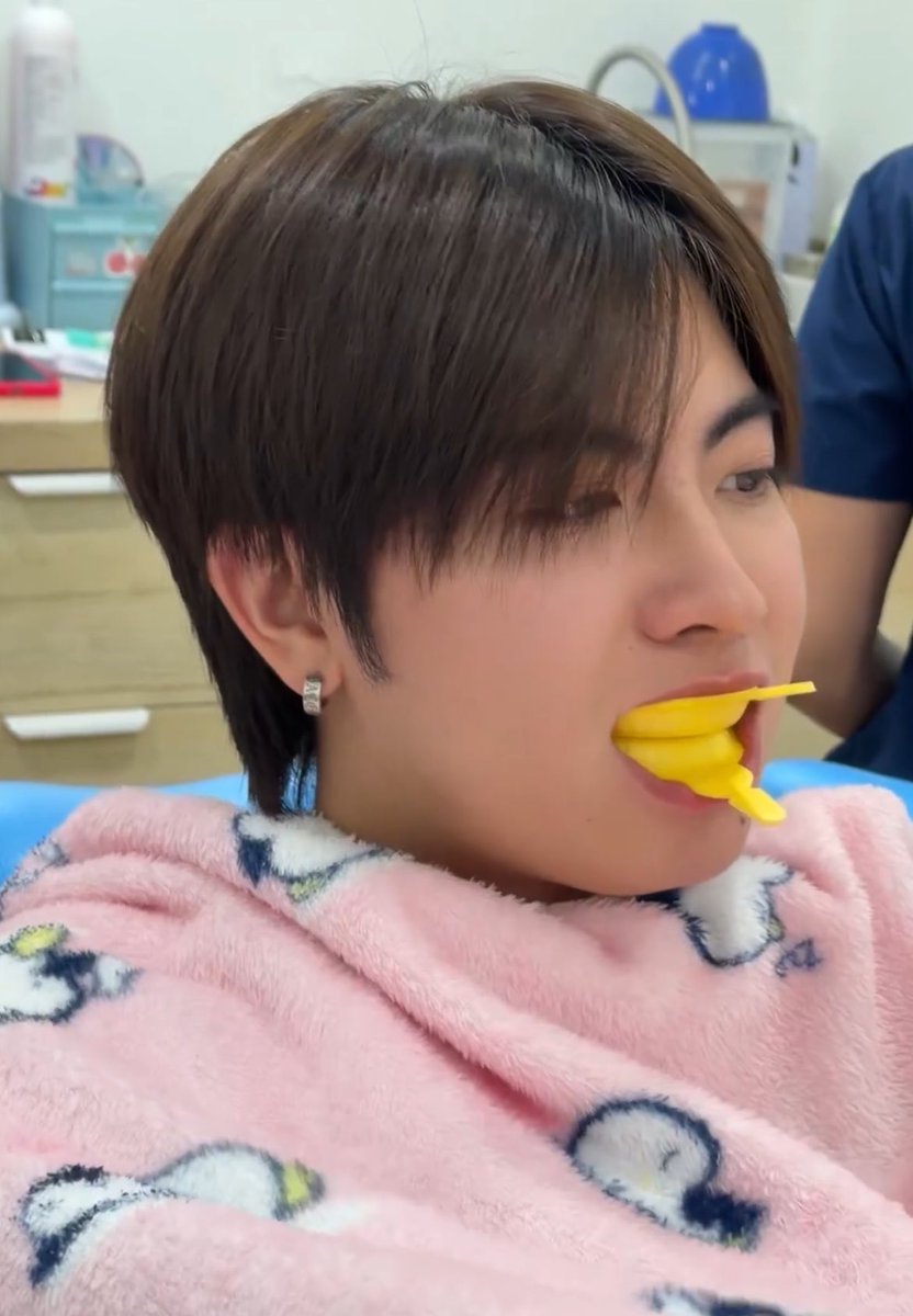 kinsomm's tweet photo. มันไม่เหมือนหรอกลูกกกกกก https://t.co/B4EnjupWCp