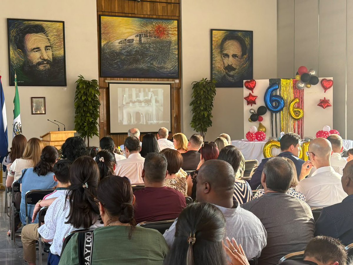 GHNordelo5's tweet photo. Los Cederistas de nuestra embajada en #México no pasaron por alto -este #28DeSeptiembre- el 66 aniversario de la organización. #Cuba #CDRCuba #66AñosCDR https://t.co/f832PsXkCd