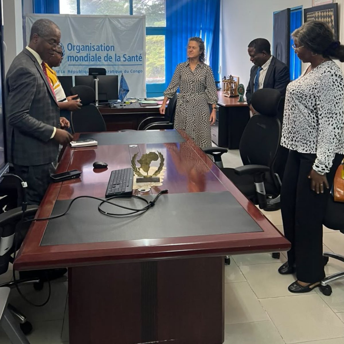 OMSRDCONGO's tweet photo. Échanges constructifs ce mardi après-midi entre la Dre @anne_anciiaWHO, Représentante de @OMSRDCONGO et le #GTCV. ​Le rôle de ce conseil technique indépendant est essentiel : éclairer les décisions de santé publique en RDC grâce aux données et à l’expertise scientifique. https://t.co/6DVstbKUTU