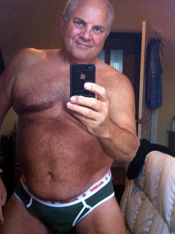 gramxincest's tweet photo. Give this 1 Daddy to me....💥😍 #adult #dads #Daddy大棒棒 https://t.co/7p6KtjQtVW