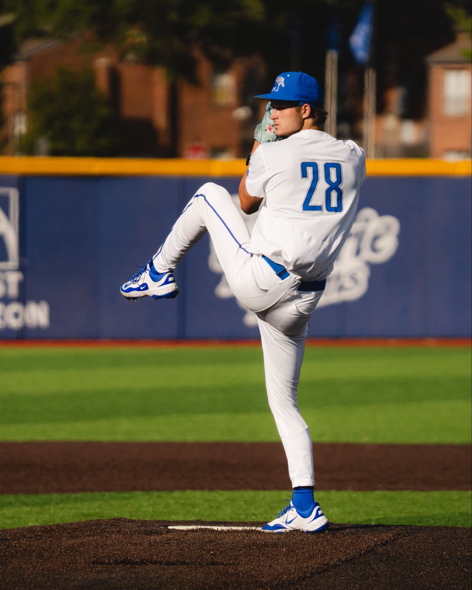 MemphisBaseball's tweet photo. Competing ⚔️

#GoTigersGo | #MemphisRising https://t.co/v528jebsTZ