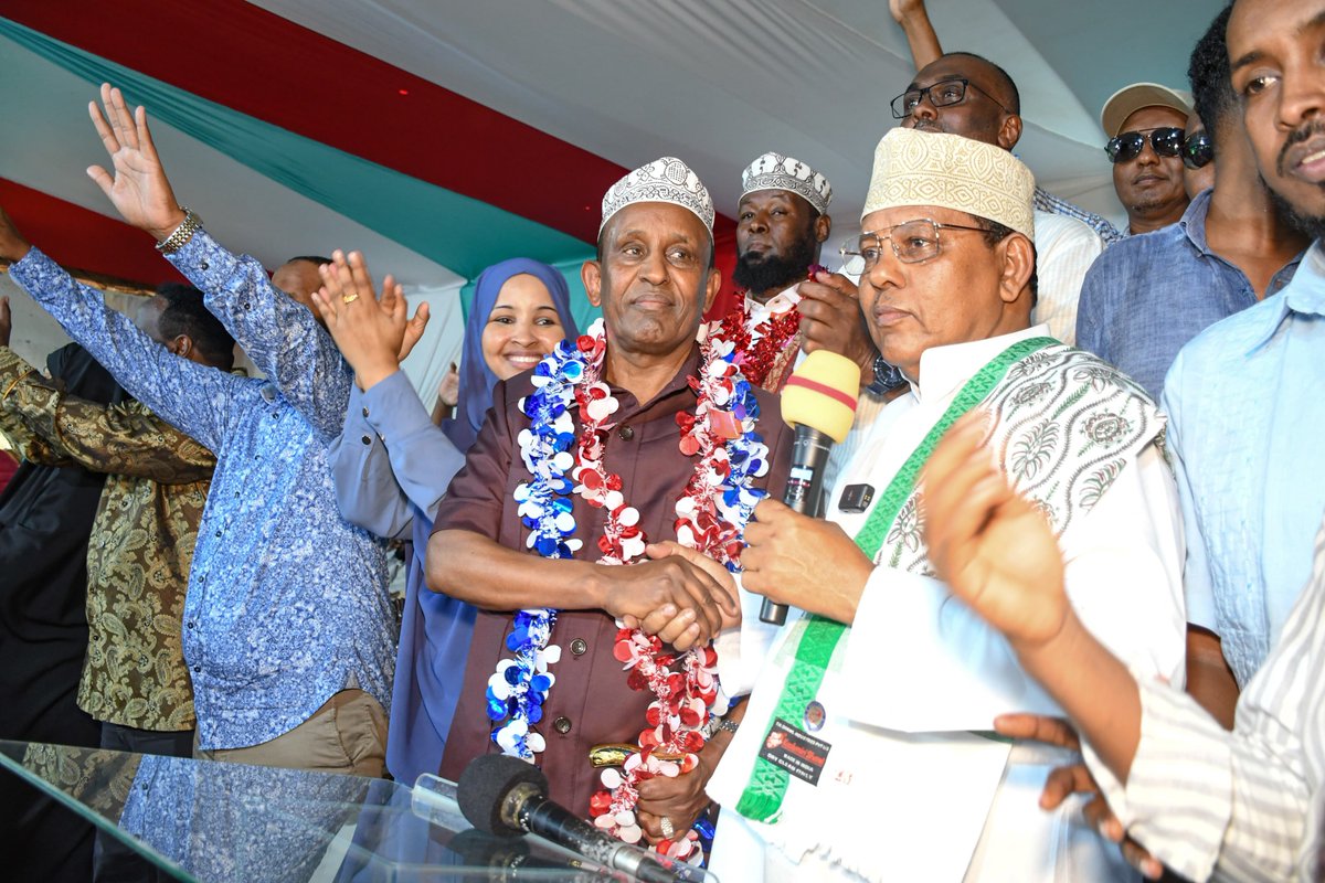 HonAliKorane's tweet photo. I sincerely thank my brother Mohamed Moulid Shurie, for his endorsement of my 2027 gubernatorial bid. His gesture safeguards unity and strengthens our collective resolve. Together, we seek the support of all Garissa communities and rally behind Pres. @WilliamsRuto re-election bid https://t.co/02Aqk3SROY