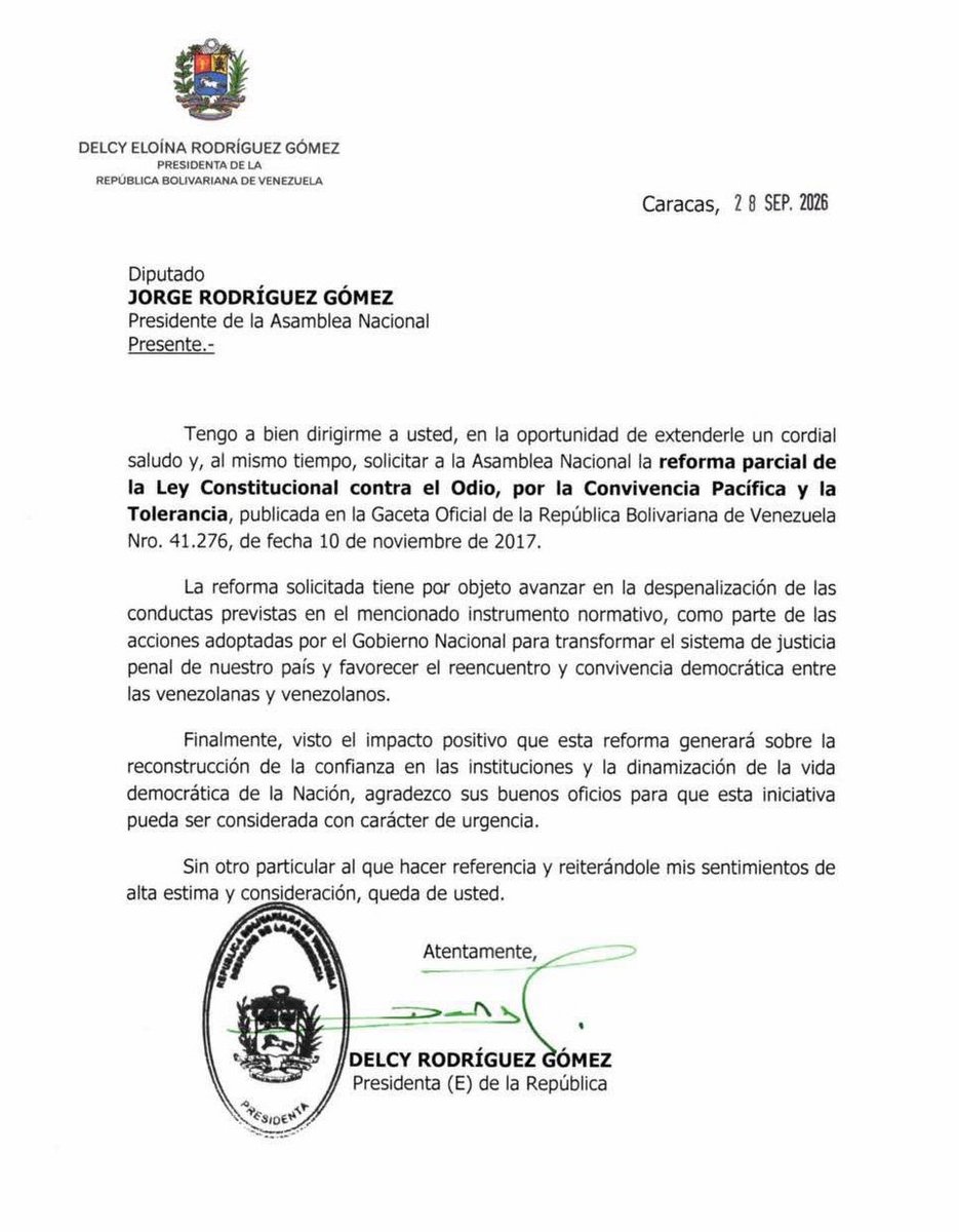 LuisCarlos's tweet photo. Por lo visto, Delcy Rodríguez está negada a eliminar por completo la ley contra el odio, pero la presión de Estados Unidos y de la sociedad civil ha sido suficiente para reformarla hasta su "despenalización".
Hay que monitorear con detalle qué es lo que hacen formalmente. https://t.co/Ixh0I7s3uv