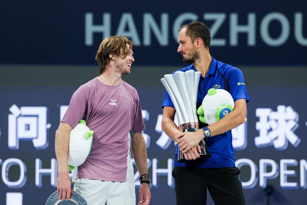 DaniilMedwed's tweet photo. Happy with the win. Never easy to compete with a great friend.  Thanks for the great week here! https://t.co/G6ZH6Cq6JX