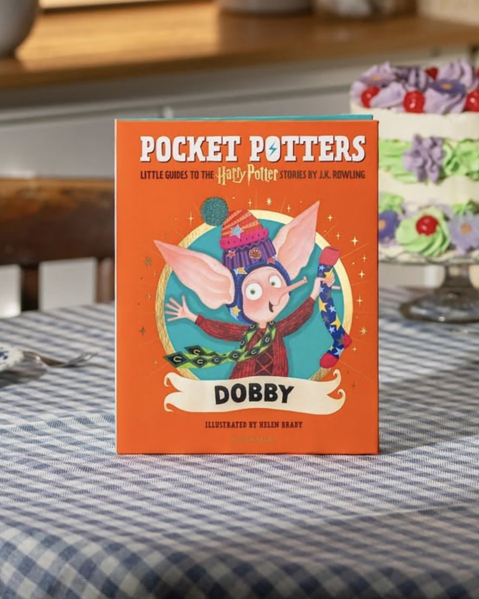 _illustrationX's tweet photo. InsideOut: How new illustrator Helen Brady is creating imagery for the Pocket Potter series

Read more: https://t.co/zNDum4F5Nx 

#WEAREILLUSTRATIONX @BloomsburyBooks #BookIllustration #PocketPotter #HelenBrady #JKRowlingBooks #Characters #Publishing #InsideOut #HarryPotter https://t.co/BP1LqKmGKi
