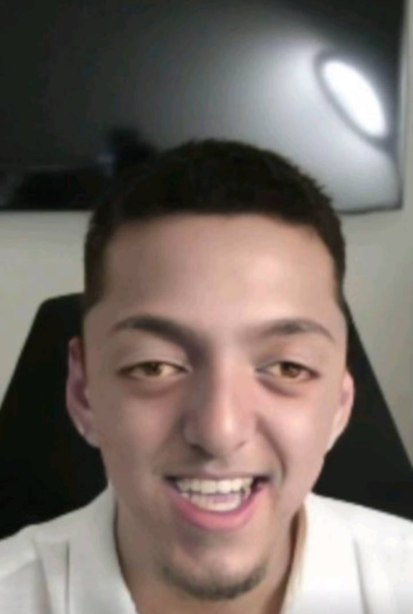 24vxgaaa_'s tweet photo. @XxAz0xX callese alv pinche morro mekiado https://t.co/Iel1CQAy9h