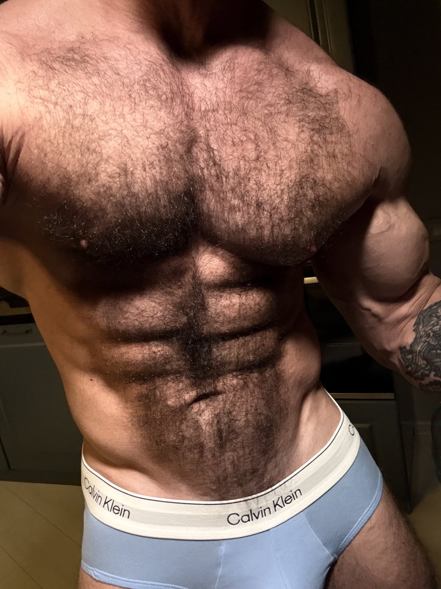 Rich_Hunterrr's tweet photo. Good hairy evening https://t.co/En53BgE23k