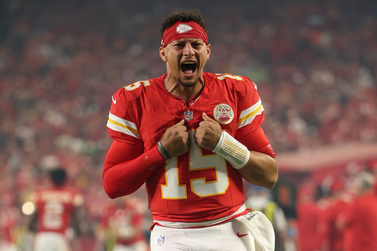 NFL_Stats's tweet photo. Most wins in a QB's 1st 150 starts:

Patrick Mahomes - 115
Tom Brady - 115 https://t.co/wxzUgpk0my